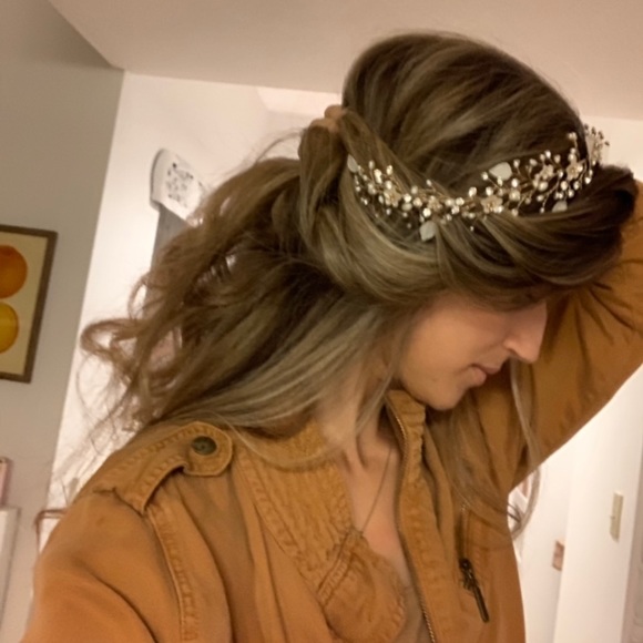 Wedding Hair vine- real pearls & crystals - Picture 4 of 4